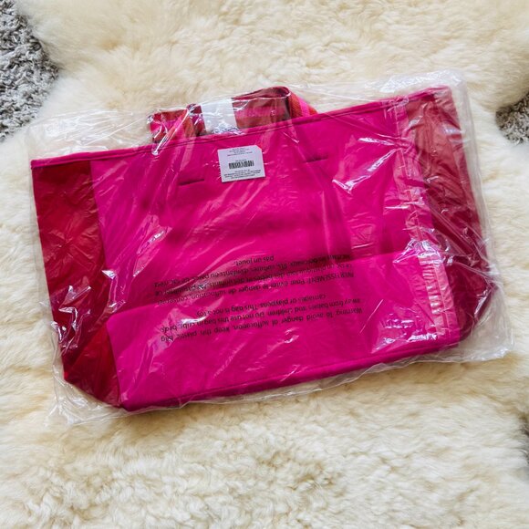 Summersalt Neoprene Beach Tote in Pink/Red - Picture 9 of 10